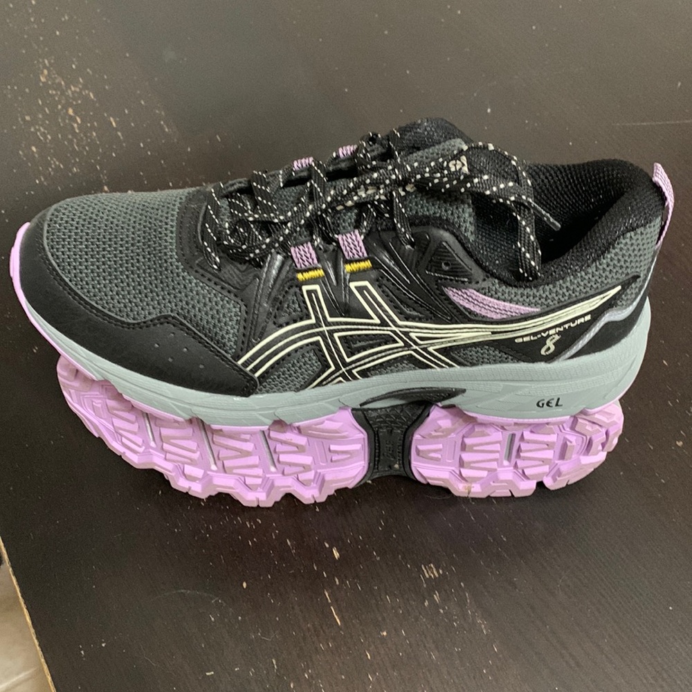 Gently Used - only worn once - too small -